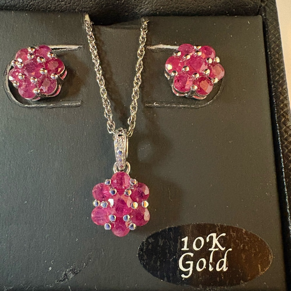 Elegant Ruby Flower Jewelry Set in 10K Gold